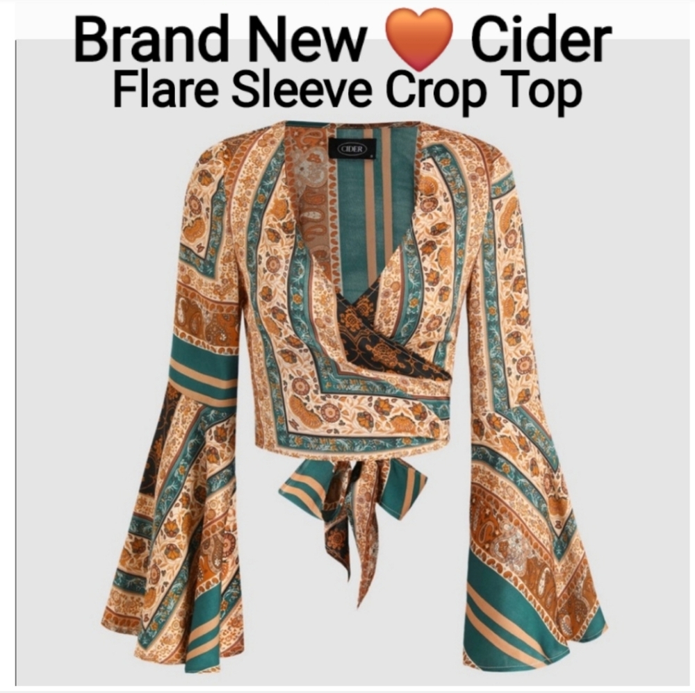 Cider Multicolor Flare Sleeve Crop Top, Size L